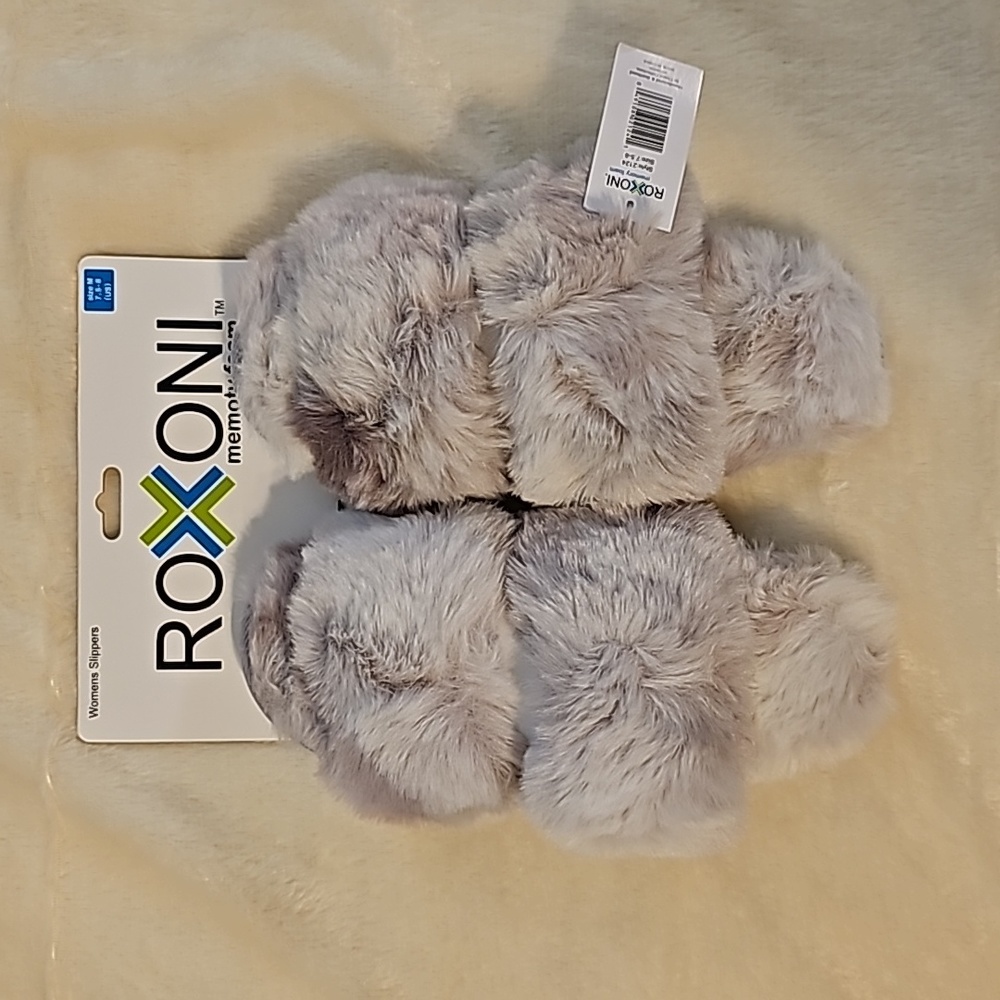 Roxoni Memory Foam Fuzzy Furry Slippers Slides Spa Gray NWT Women's M 7.5-8